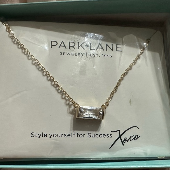 Park Lane Windsor Necklace - Picture 2 of 2